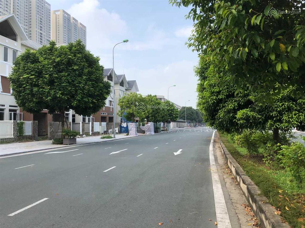 Bán bt lô góc đẹp nhất dự án, vị trí vừa ở vừa kinh doanh hoặc cho thuê.  0983 983 ***