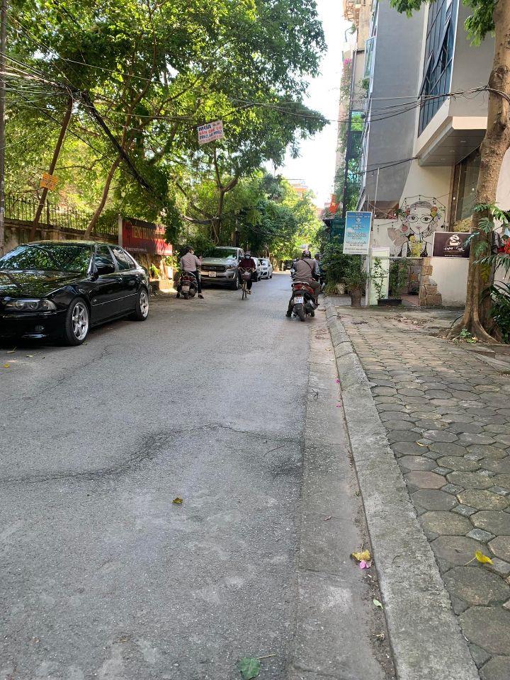 Nhà Nguyễn Phong Sắc 100m2*7 Thang Máy Ở Ngay Ô Tô Kinh Doanh Giá 29.5 tỷ Lh 0824564222.
