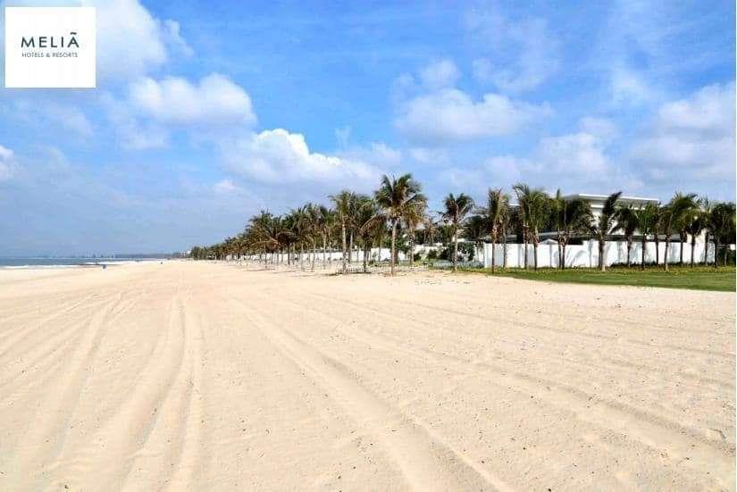 Duy nhất 1 căn mặt biển mẫu AB Beach Front Villa Melia Hồ Tràm cần bán. LH 0912357447