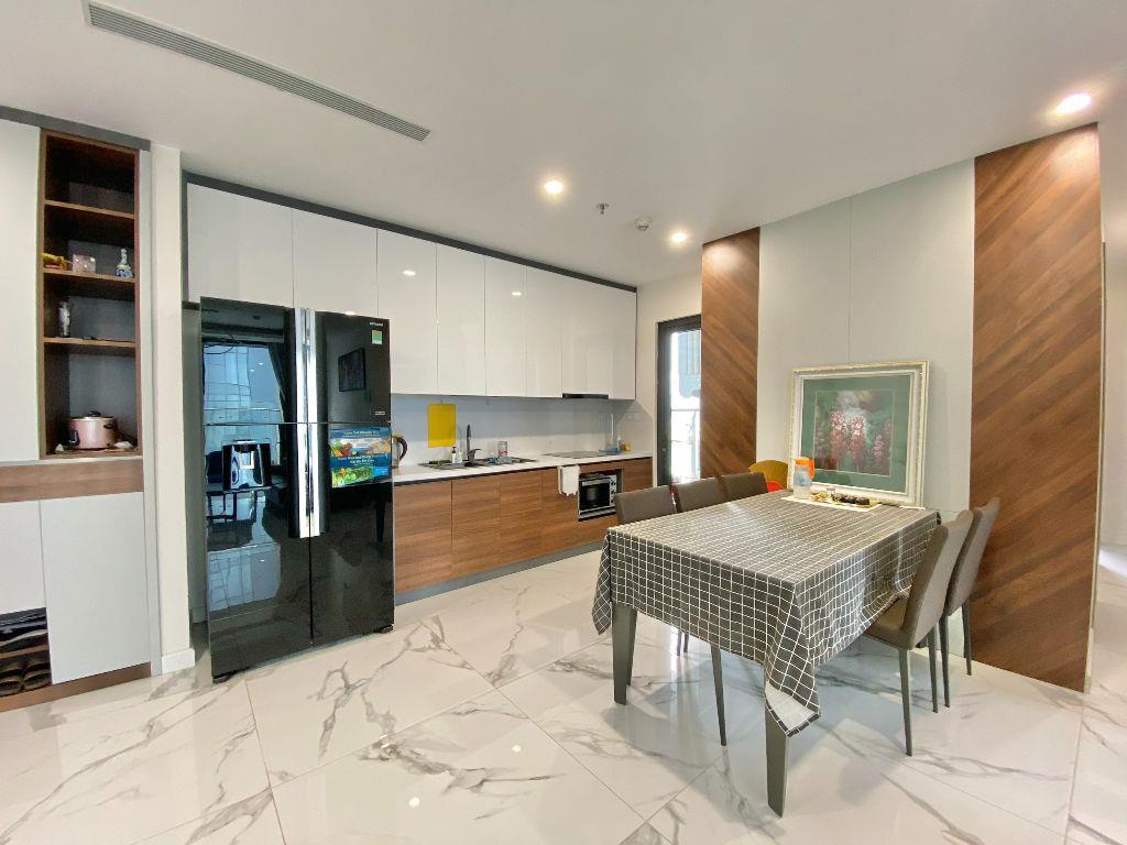 Cho thuê căn 3 ngủ/104m2 tòa S4 Sunshine City full đồ chỉ 22tr/tháng.LH 0966286718