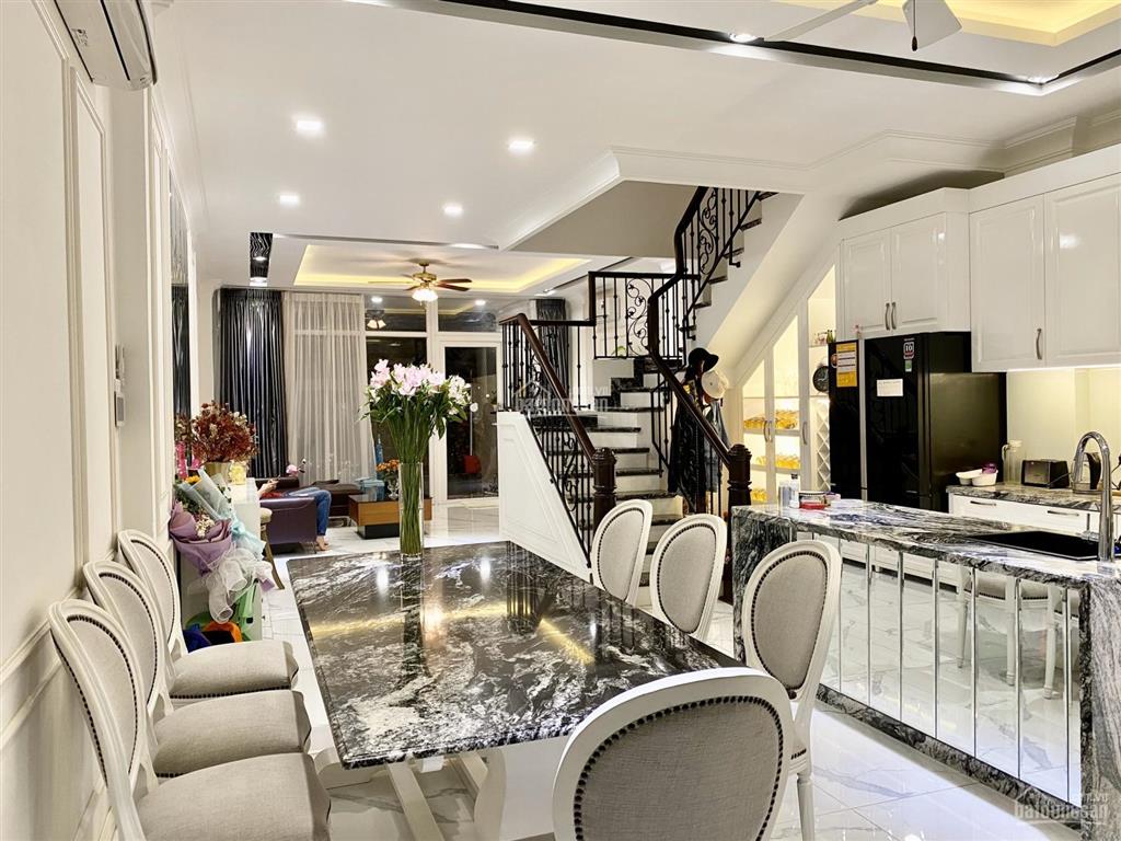 A châu chính chủ bán căn nhà phố 5,2x20m 15 tỷ, không tiếp môi giới