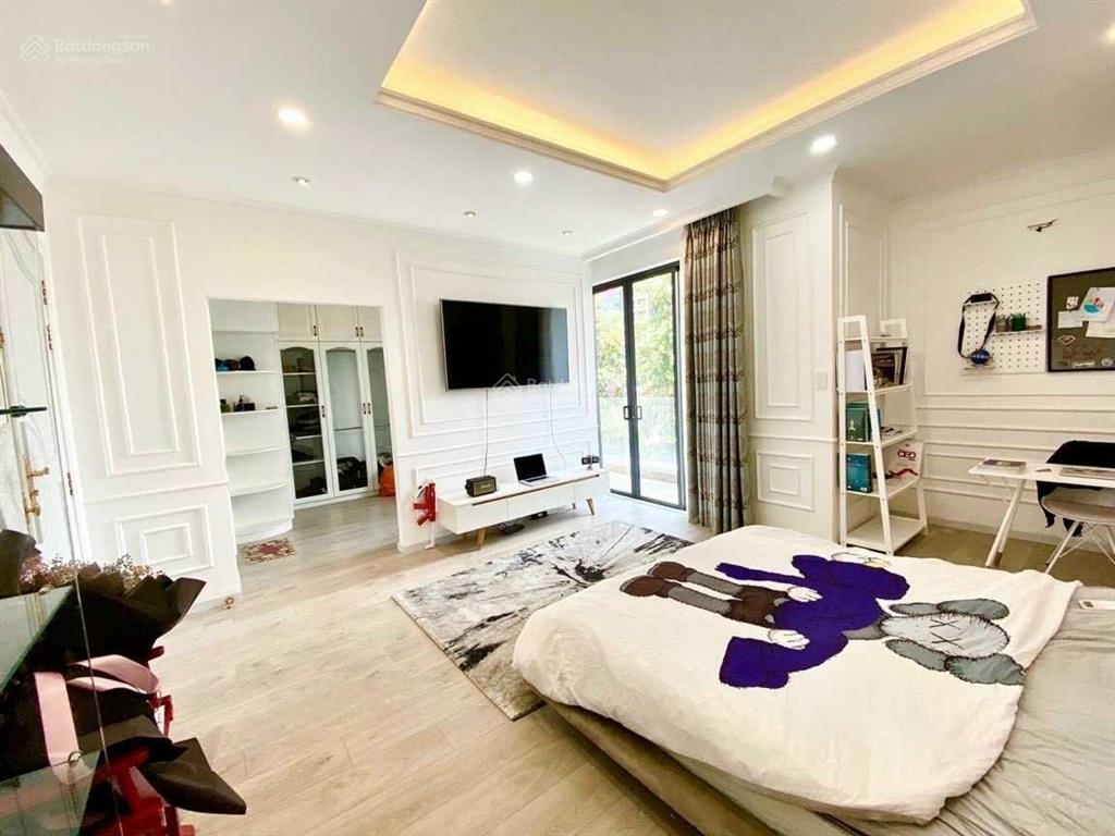 Sang nhượng everrich 3 cam đoan giá tốt 8x18m giá 25 tỷ mr châu 0933 492 ***