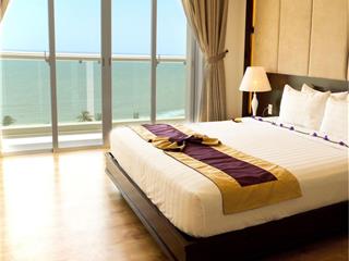 Bán căn hộ 115m2 lầu cao view biển trực điện 2 phòng ngủ đầy đủ nội thất cao cấp sổ hồng vĩnh viễn