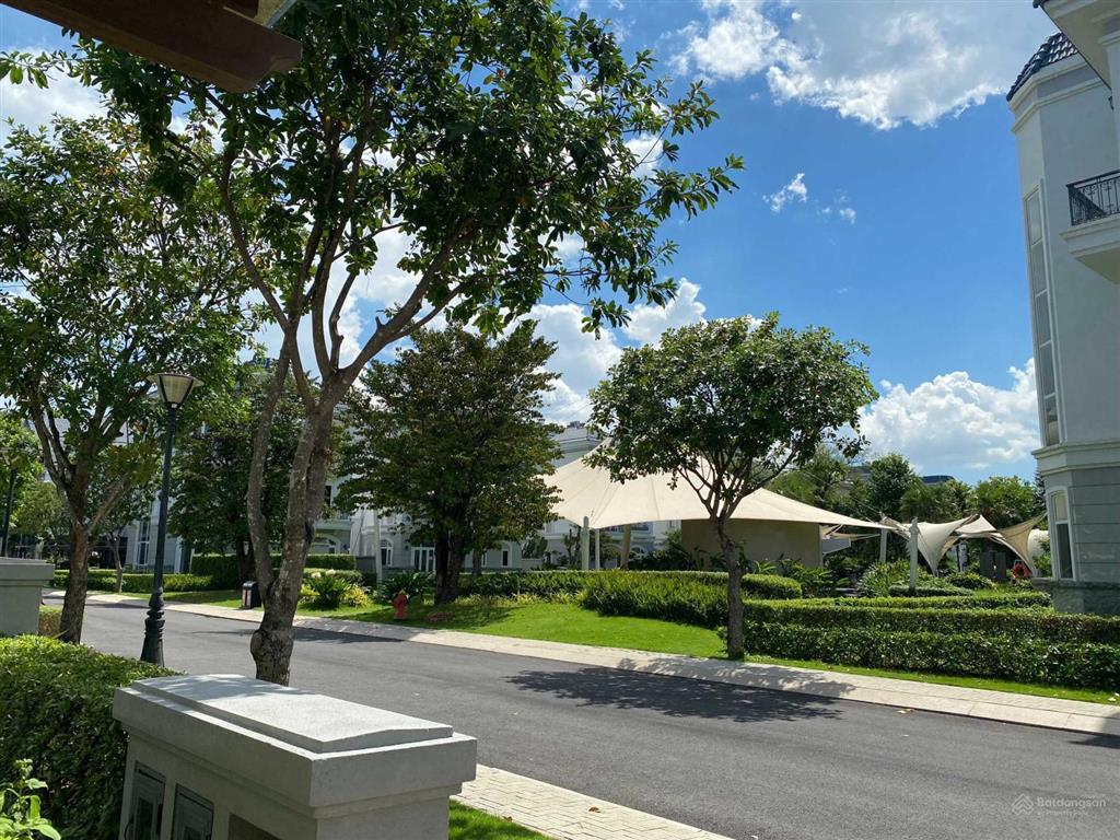 Biệt thự vườn khu compound sol villas, nhà 2 mặt tiền. giá 17.2 tỷ.  0902 746 ***