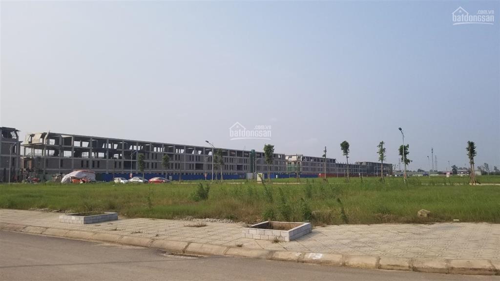 Bán nền biệt thự nằm trên đại lộ ánh sáng, nằm giữa tttm và chung cư, mặt tiền 12m, nhận sổ đỏ ngay