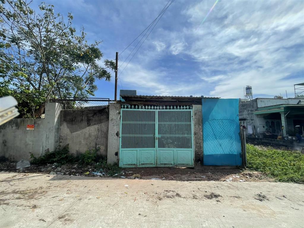 Cần ra đi đất 10x26m  diện tích 264m2 thổ cư, mỹ hạnh nam, đức hoà, long an.  0798 758 ***