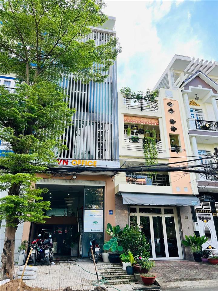 Cần tiền bán gấp nhà phố đường lớn 14m  full nội thất khu nam long phú thuận quận 7, giá 11.5 tỷ