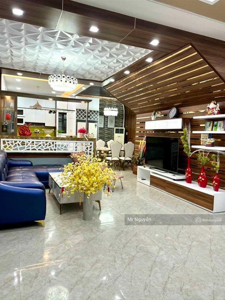 Cần tiền bán gấp nhà phố đường lớn 14m  full nội thất khu nam long phú thuận quận 7, giá 11.5 tỷ