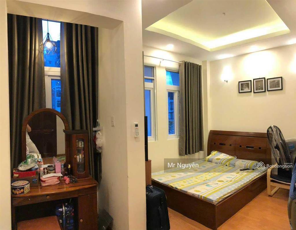 Cần tiền bán gấp nhà phố đường lớn 14m  full nội thất khu nam long phú thuận quận 7, giá 11.5 tỷ