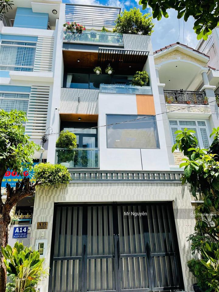 Cần tiền bán gấp nhà phố đường lớn 14m  full nội thất khu nam long phú thuận quận 7, giá 11.5 tỷ