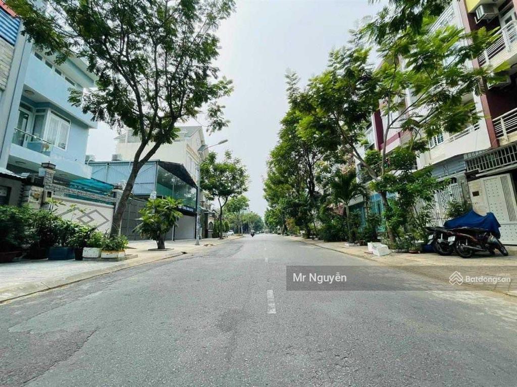 Đi mỹ bán gấp  nhà phố 4 tầng đường 40 kdc tân quy đông  quận 7, dt 6m x 15m  giá 24.5 tỷ