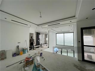 Tôi chính chủ cần bán căn hộ duplex 4pn the zei giá 11 tỷ diện tích 215m2.  0912 073 ***