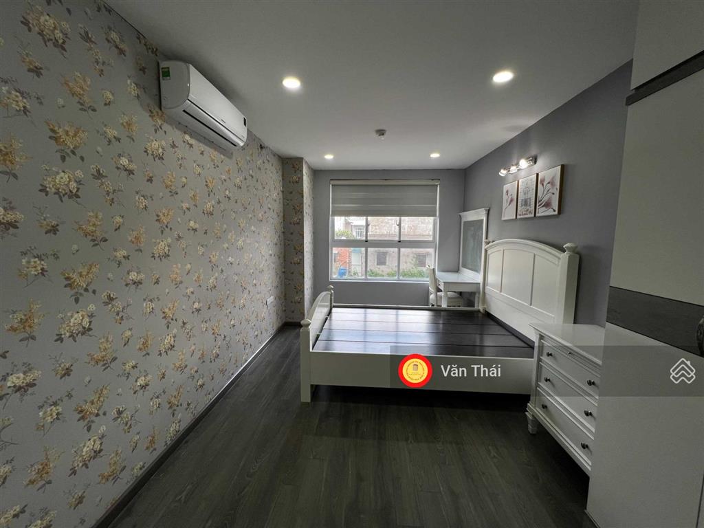 Cần bán gấp căn hộ saigon asiana. 67m2,2pn bán 3.4tỷ/92m2,3pn giá 4.8tỷ. 0933 033 ***. thái. view đẹp