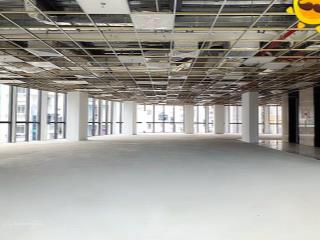 Cho thuê văn phòng khu sân bay tòa nhà mới mt bạch đằng 2h 13 tầng 168m giá 58tr sàn thảm không cột
