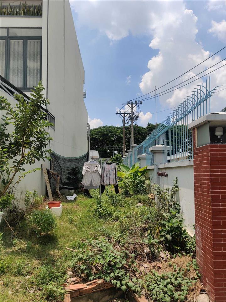 Đất thái hòa tân uyên 1/ sẹc đường đt 7437a 20 bước chân vào đến đất, tân uyên, bình dương