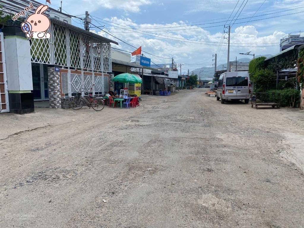 Cần tiền nên bán gấp đất lô đất mặt tiền đường ven biển bình thuận, sổ đỏ riêng, chính chủ