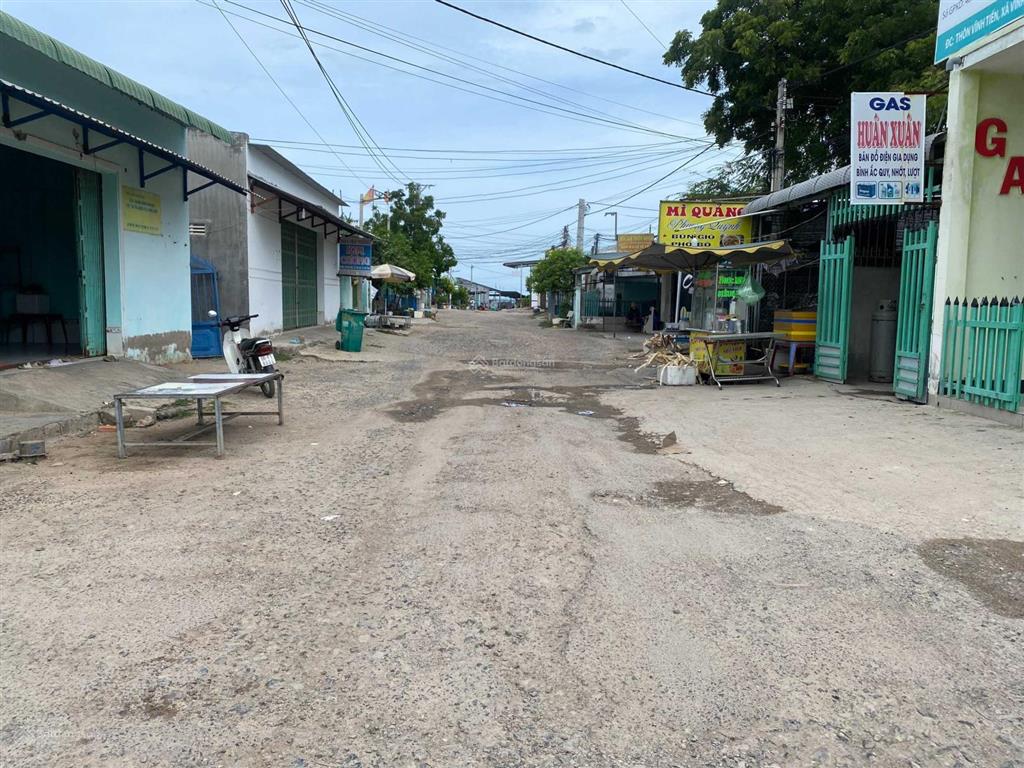 Bán nhà cấp 4 mặt tiền đường ven biển, gần chợ  tuy phong  bình thuận sổ riêng chính chủ