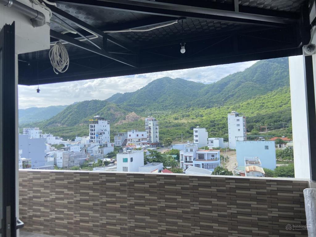 Cần bán nhà 11 phòng nhà mới 100% lý thái tổ, hòn xện