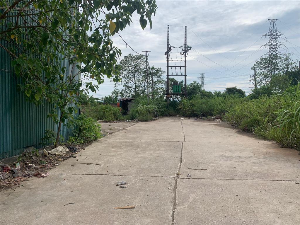Cho thuê gấp kho xưởng kcn thạch thất 3000m2 có chia