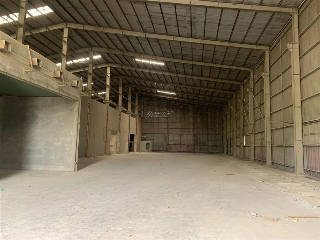 Cho thuê gấp kho xưởng kcn thạch thất 3000m2 có chia