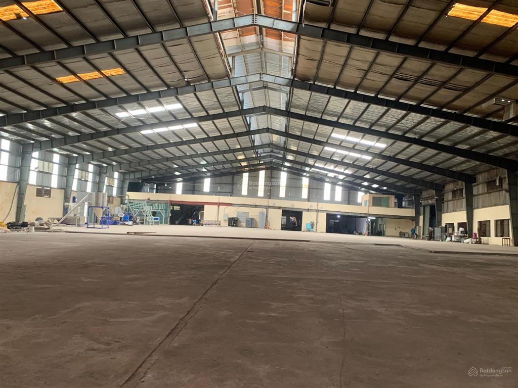 Cho thuê gấp kho xưởng kcn thạch thất 3000m2 có chia