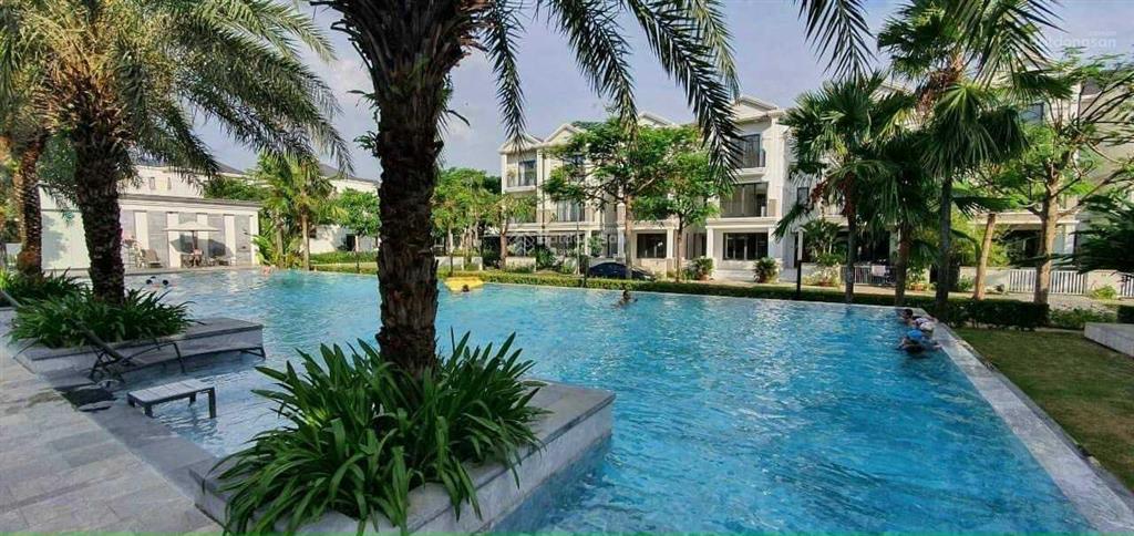 Cần bán nhanh căn biệt thự nine south 7x20m, 17 tỷ.  0989 866 *** tuyền