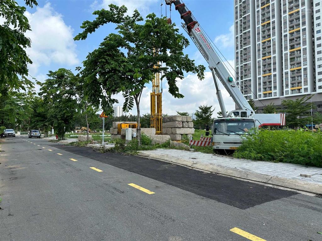 Dự án nhà phố q7 riverside 5x18m giá từ 7,8 tỷ xây dựng hầm, trệt, 2 lầu, sân thượng
