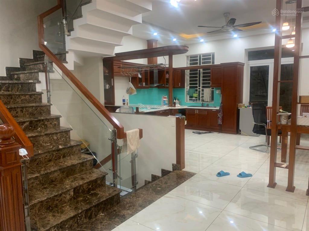 Cho thuê nhà phố cityland cạnh emart