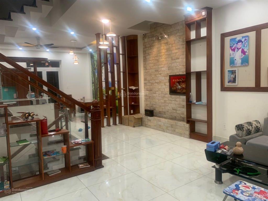 Cho thuê nhà phố cityland cạnh emart