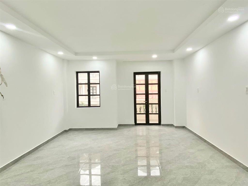 Nhà cityland có thang máy mới keng (5x20m  1 hầm  4 lầu)