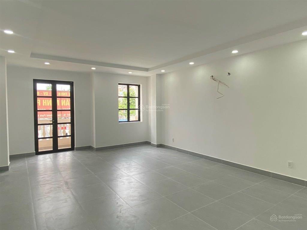 Nhà cityland có thang máy mới keng (5x20m  1 hầm  4 lầu)
