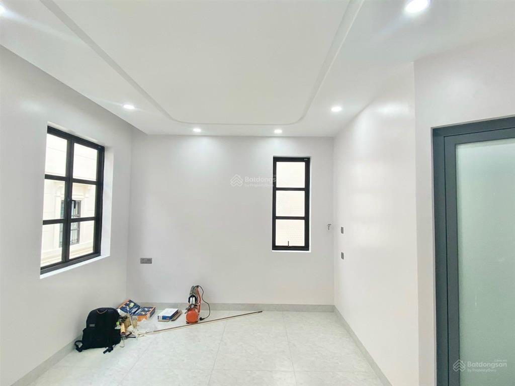 Nhà cityland có thang máy mới keng (5x20m  1 hầm  4 lầu)