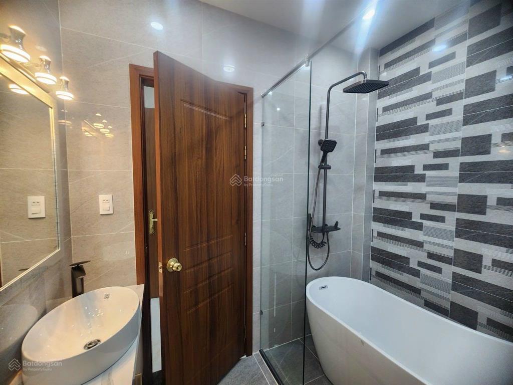 22 tỷ 500! nhà đẹp giá tốt khu cityland lotte mart (5x20m  1 hầm  4 lầu)