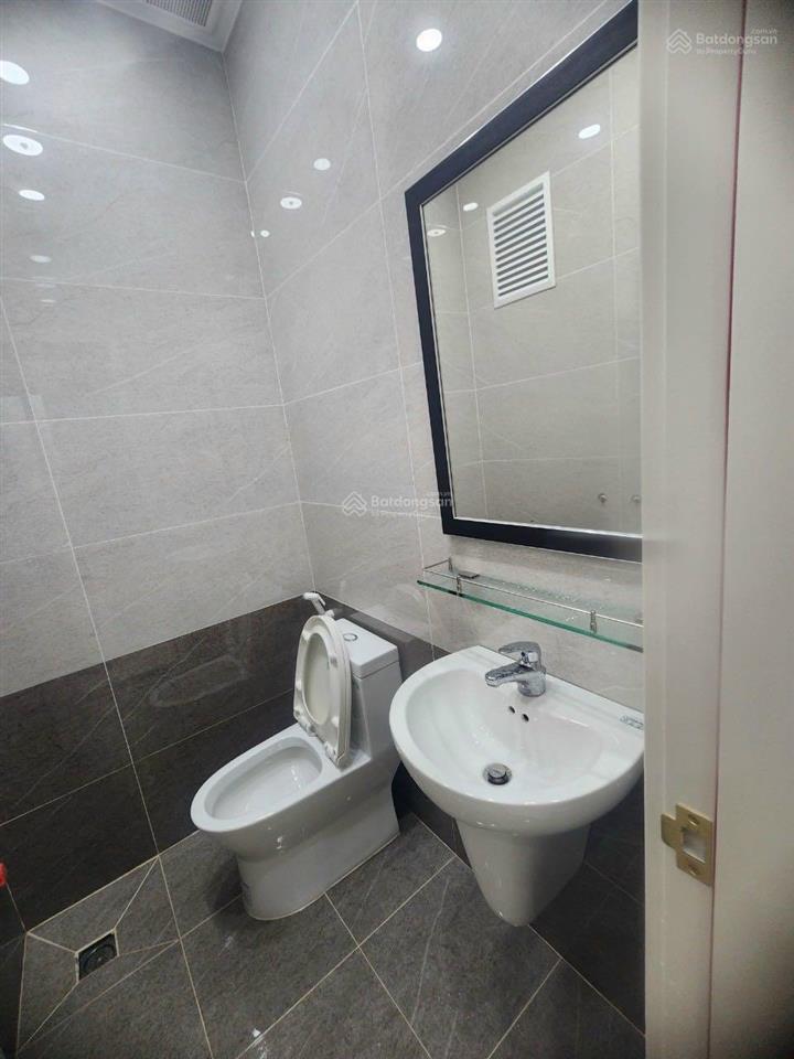 22 tỷ 500! nhà đẹp giá tốt khu cityland lotte mart (5x20m  1 hầm  4 lầu)