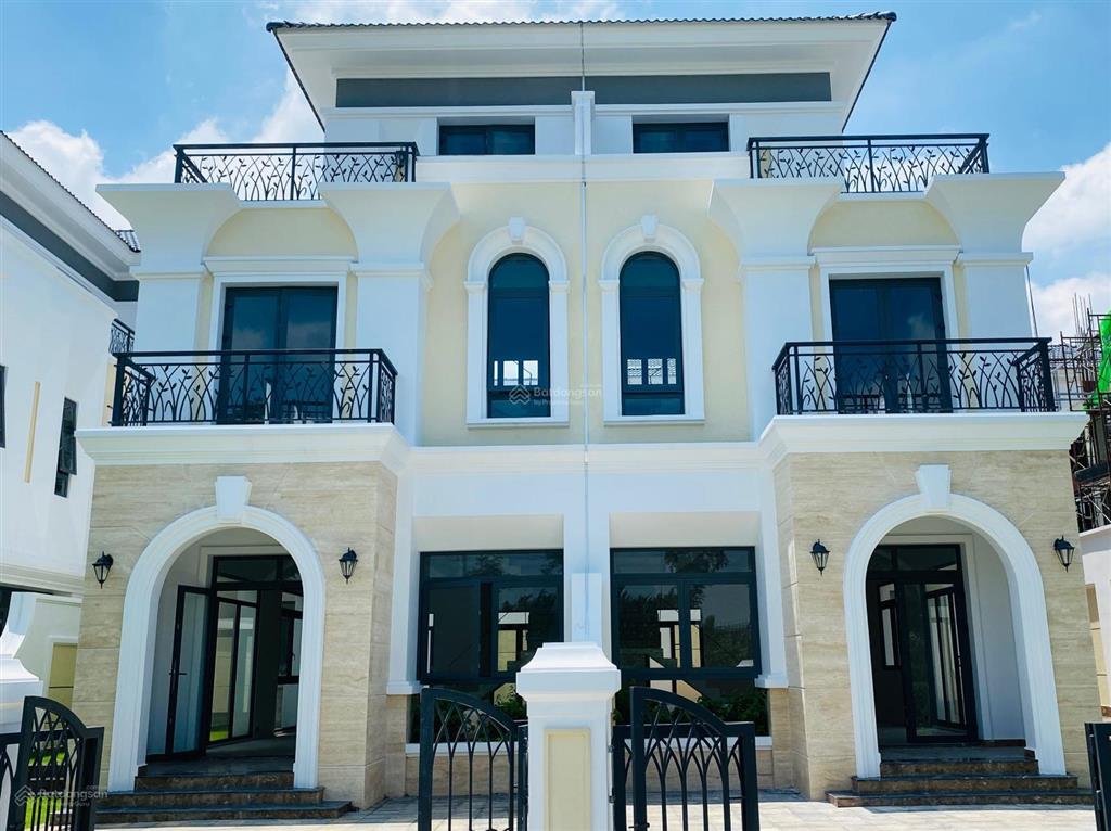 Giỏ hàng chuyển nhượng mới nhất tháng 8/2025, giá tốt tại verosa park khang điền quận 9 (tpthủ đức)