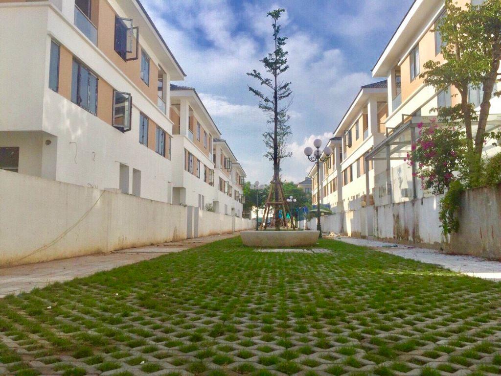 Cần Bán Gấp Căn Biệt Thự An Phú Shop Villa.Đường 27m.LH 0983983448