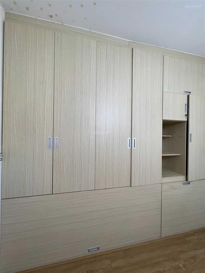 Căn góc 67m2 có 2 pn, ban công, nhà sạch sẽ giá 1,2 tỷ tại hqc hóc môn.  0909 456 ***