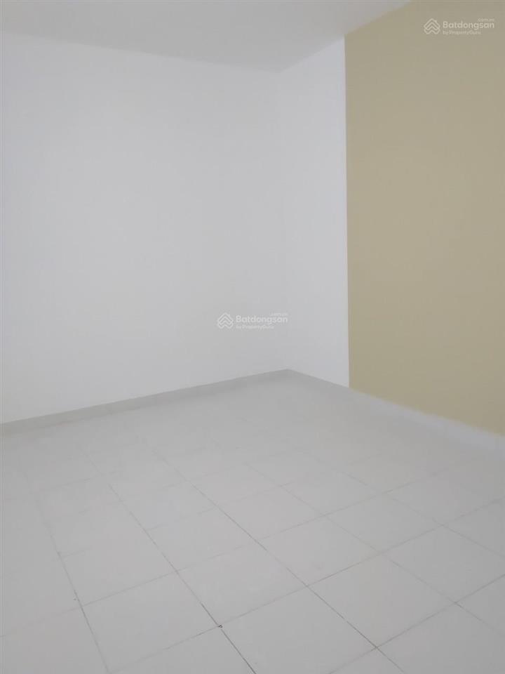 Chính chủ cần bán căn có ban công tại hqc hóc môn giá 1.150 tỷ sang tên hợp pháp.  0909 456 ***