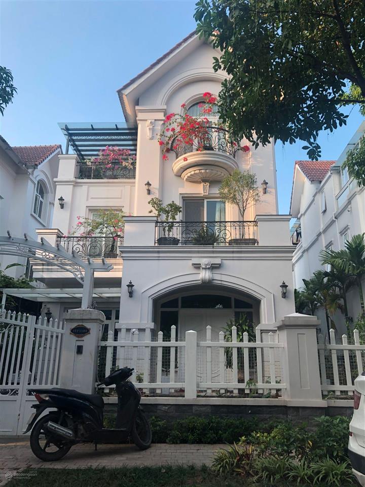 Bán gấp bt hoa sữa 01  05 hướng đb, diện tích 200m2 xây dựng 412m2 căn thô view sông rộng, 68tỷ