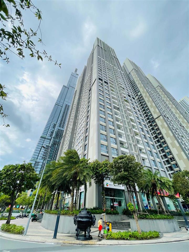 Cho thuê shophouse căn góc mặt tiền đường vinhomes central park.  0904 320 *** (mr. nguyên)