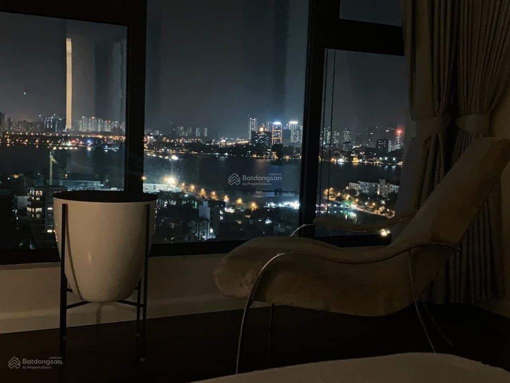 Cần thanh khoản gấp, căn góc 146m2 mới 100%, góc view hoa hậu giá tốt nhất thị trường  0988 799 ***