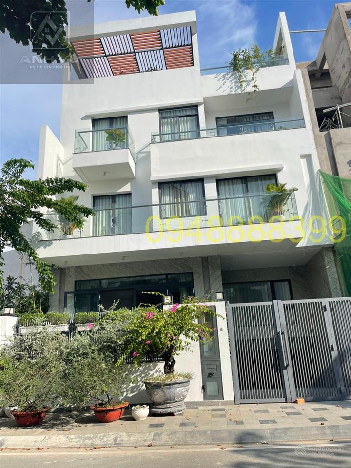 Bán bt góc 2mt 11x20m (207,5m2) giá 90 tỷ tl full nội thất đảo kim cương  mystery q2  0948 888 ***