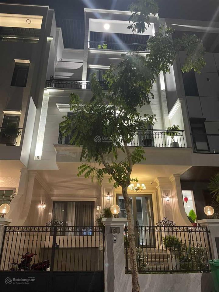 Bán bt góc 2mt 11x20m (207,5m2) giá 90 tỷ tl full nội thất đảo kim cương  mystery q2  0948 888 ***