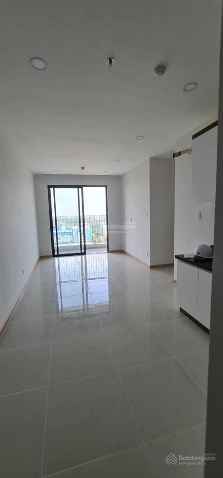 Chủ cần bán 3pn/2wc 72m2 giá 2,73 tỷ bcons miền đông, view hồ đá tầng đẹp. bao sang tên. mới 99%