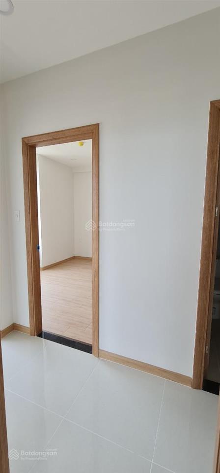 Chủ cần bán 3pn/2wc 72m2 giá 2,73 tỷ bcons miền đông, view hồ đá tầng đẹp. bao sang tên. mới 99%