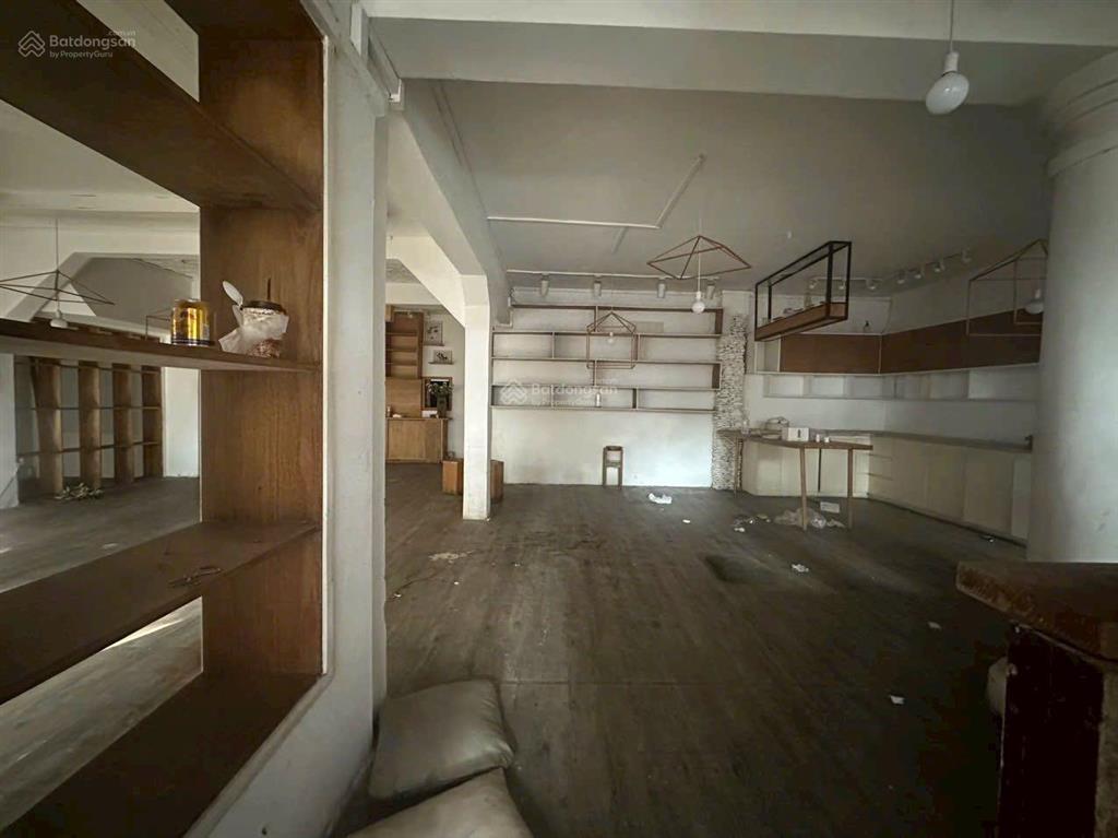 Chính chủ cần cho thuê gấp biệt thự ngô thời nhiệm, quận 3, giá 68 tr/tháng