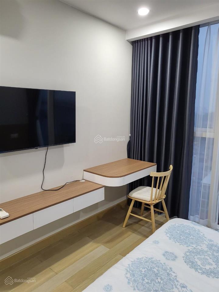Cho thuê chcc tại chung cư discovery central 8b lê trực, ba đình.  0387 847 ***