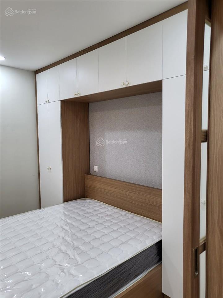 Cho thuê chcc tại chung cư discovery central 8b lê trực, ba đình.  0387 847 ***