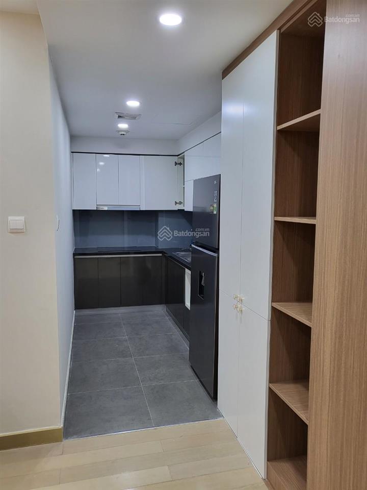 Cho thuê chcc tại chung cư discovery central 8b lê trực, ba đình.  0387 847 ***