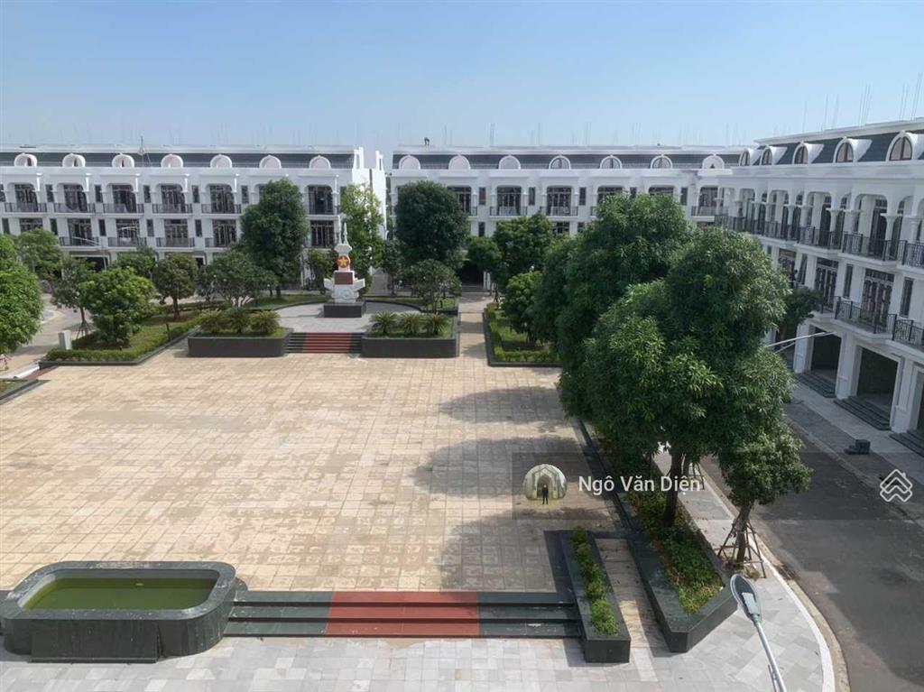 Bán gấp căn liền kề view quảng trường cực vip giá rẻ nhất dự án calyx residence 319 uy nỗ, đông anh